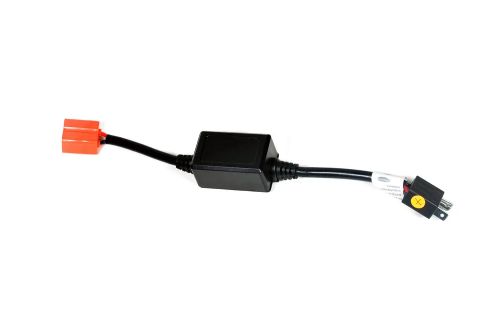 CANBUS ADAPTÉR SVĚTLOMETŮ ZÁSUVKA H7 AMIO 01070 CANBUS ADAPTÉR SVĚTLOMETŮ ZÁSUVKA H7 AMIO 01070
