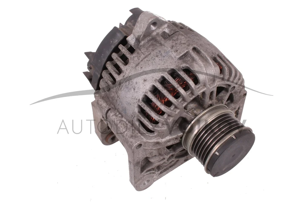 Alternátor VALEO 8200667608 v:39230