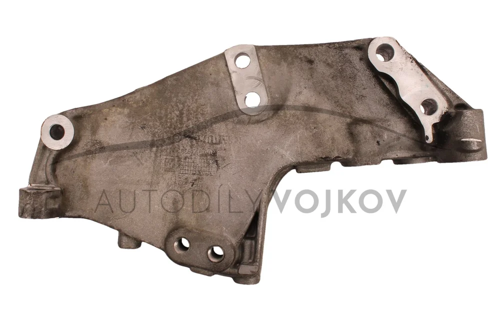 Držák motoru v:67745